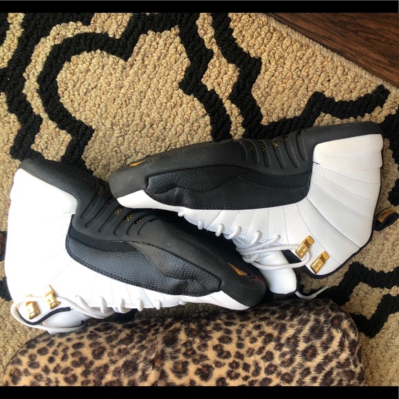 AIR JORDAN 12 OG WHITE / BLACK / TAXI - Picture 6 of 6